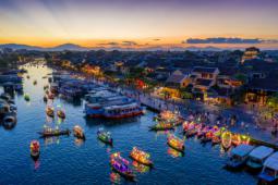 Illuminate Your Vietnam Journey: The Enchanting Hoi An Lantern Festival & Full Moon Celebration Guide